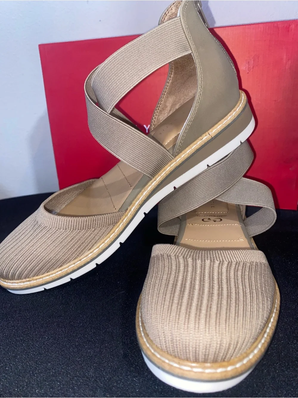 Kelly & Katie (DSW) Taupe Elastic Crossover Flat Sandals